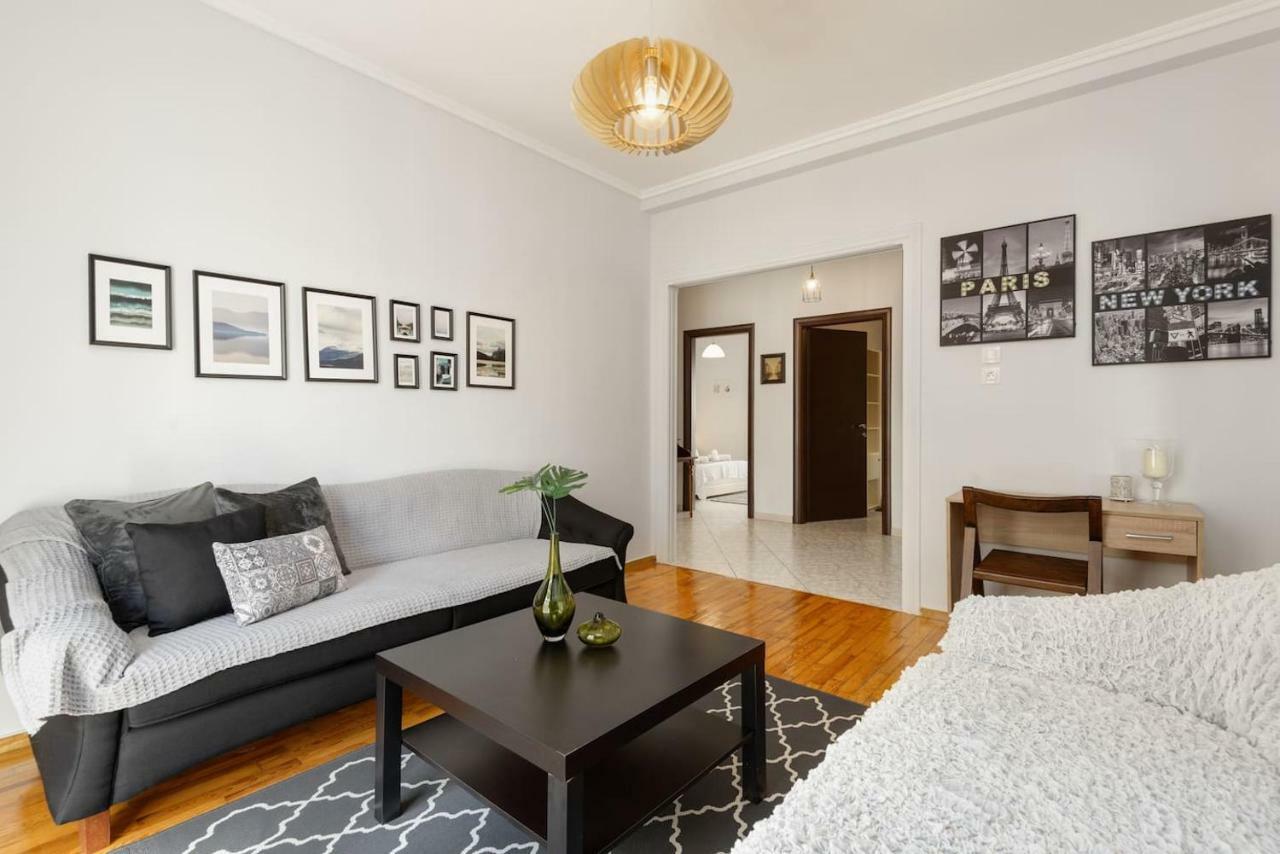 Upscale And Spacious 3Br Home テッサロニキ エクステリア 写真