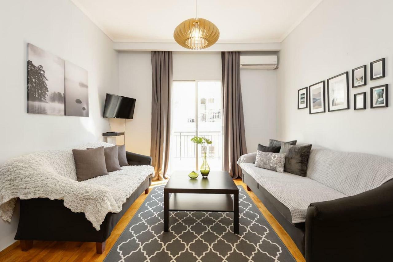 Upscale And Spacious 3Br Home テッサロニキ エクステリア 写真