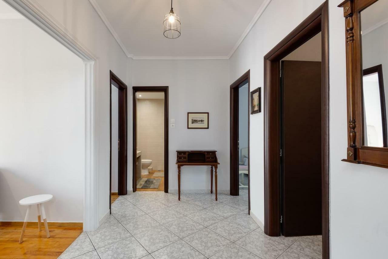 Upscale And Spacious 3Br Home テッサロニキ エクステリア 写真