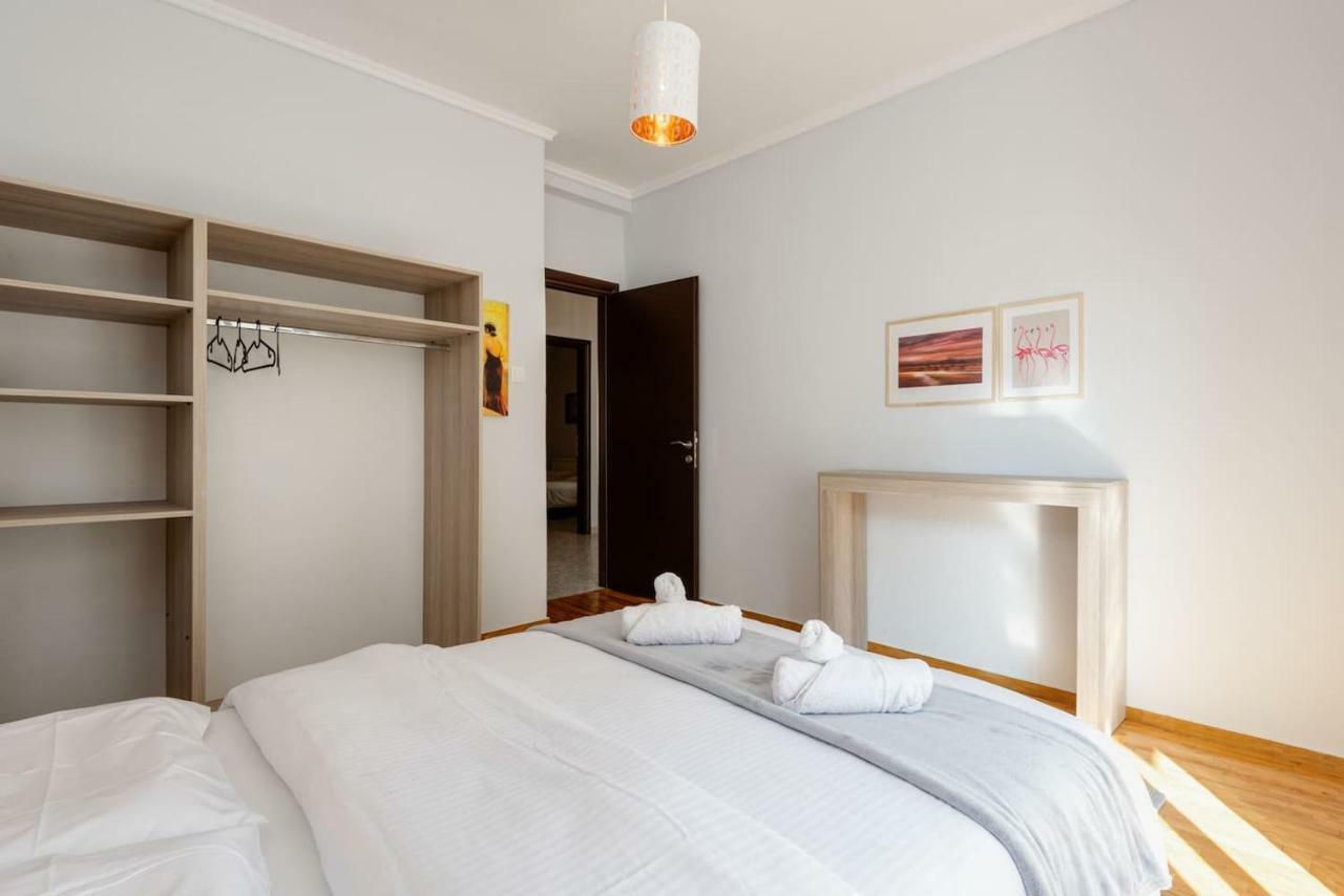 Upscale And Spacious 3Br Home テッサロニキ エクステリア 写真