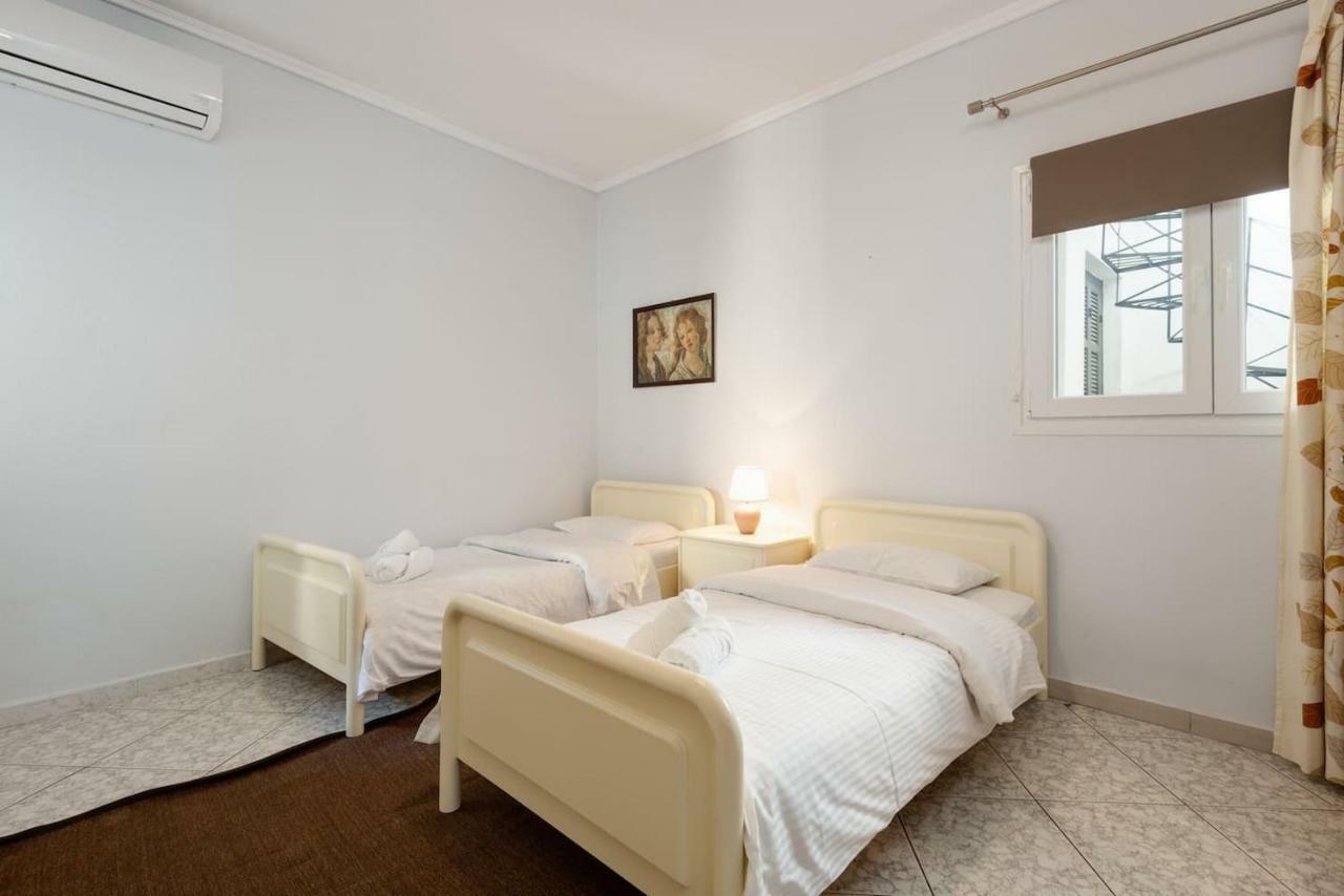 Upscale And Spacious 3Br Home テッサロニキ エクステリア 写真